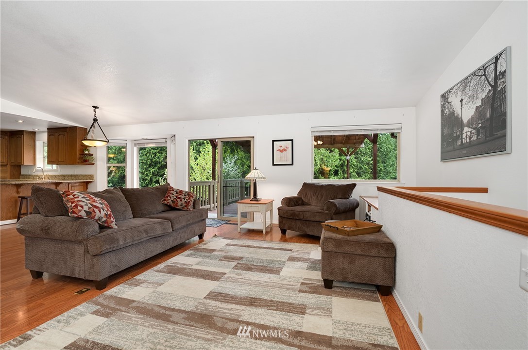13803 Dubuque Road Snohomish, WA 98290 - Photo 3 of 25