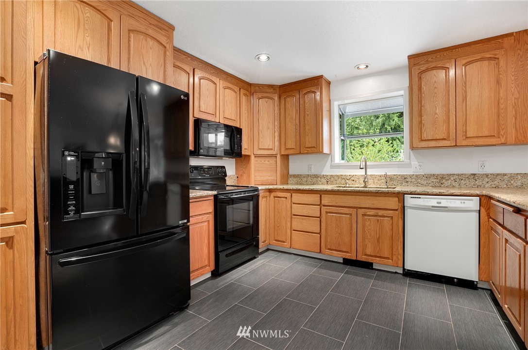 13803 Dubuque Road Snohomish, WA 98290 - Photo 5 of 25