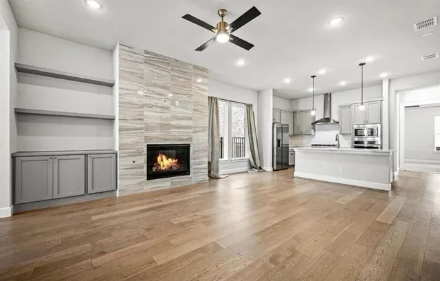 a view of a workspace with furniture