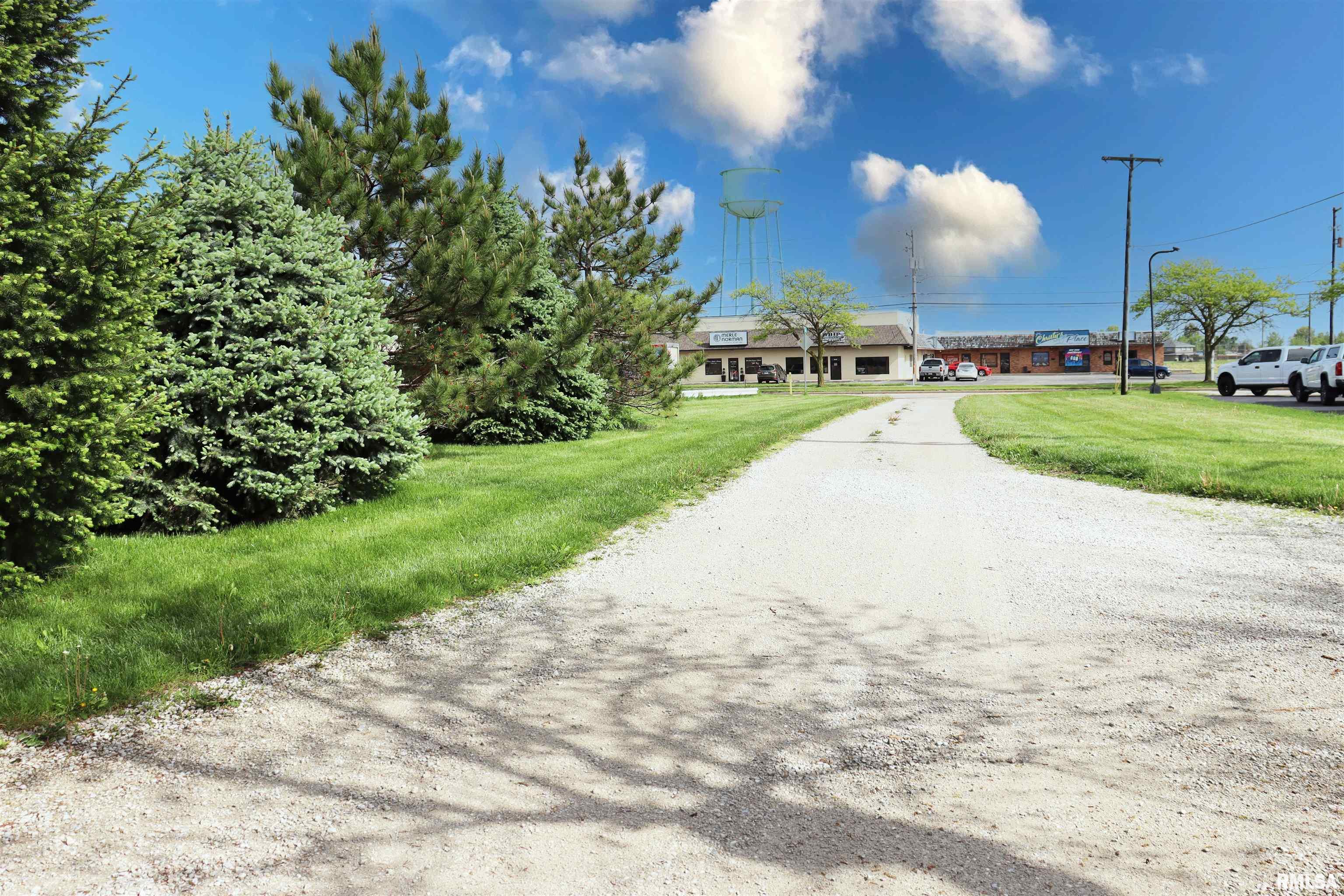 201 Willa Lane Washington, IL 61571 - Photo 3 of 54