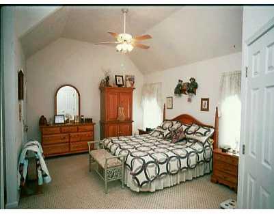 126 Cedar Ridge Drive Monaca, PA 15061 - Photo 5 of 8 Gallery Image 5
