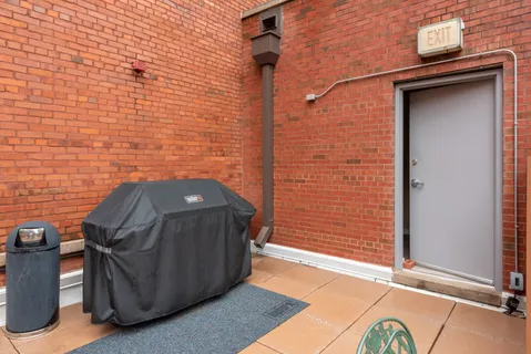 $349,000 | 208 West Washington Street, Unit 1605, Chicago, IL 60606