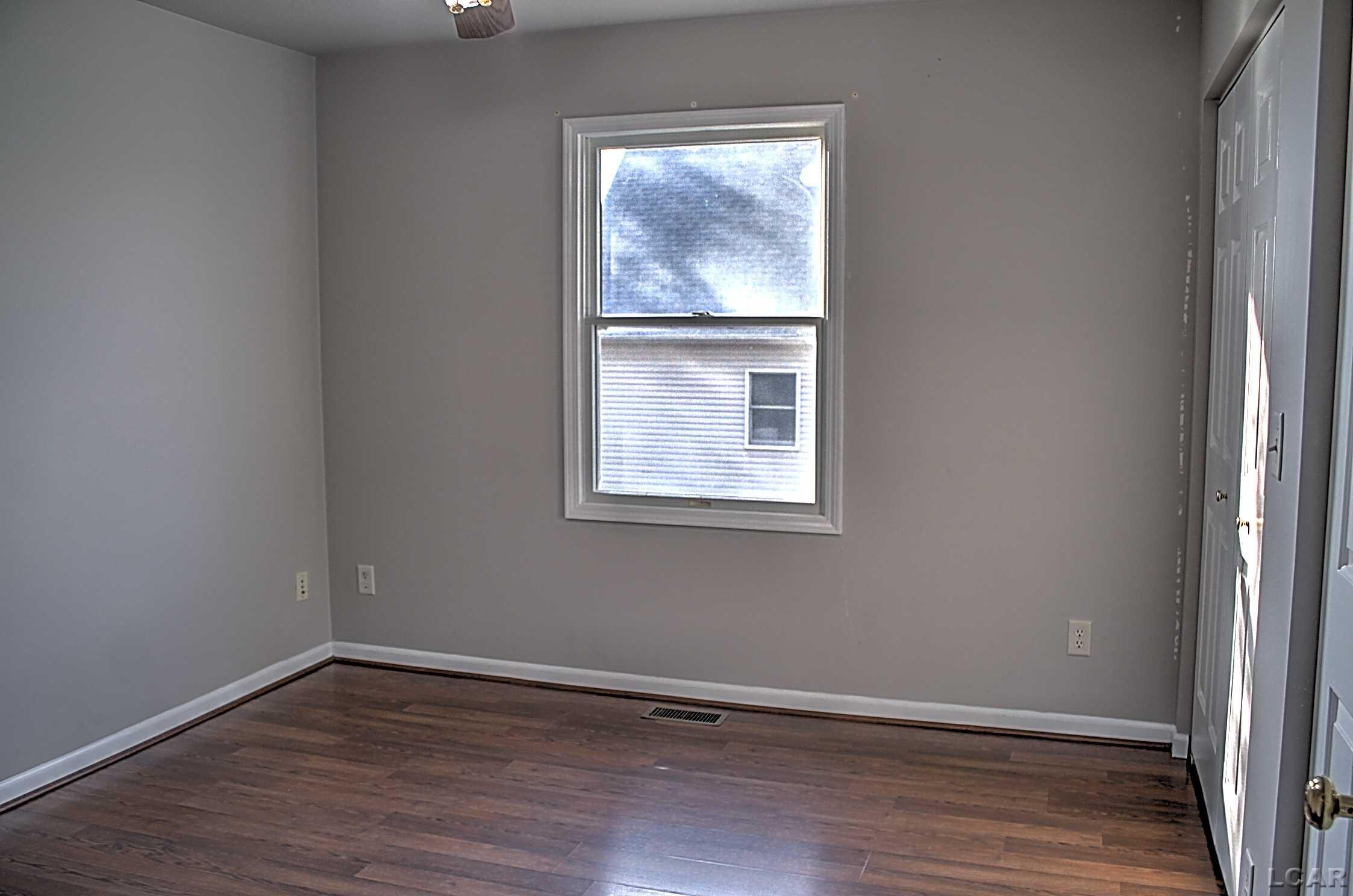 3166 Cobblestone Ridge Tecumseh, MI 49286 - Photo 17 of 37 50158978-d6ad548d-1534-4299-9b01-23c6660c8eb5.JPG