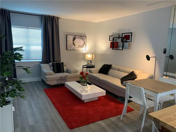 $169,000 | 221 Southeast 9th Avenue, Unit 103, Pompano Beach, FL 33060