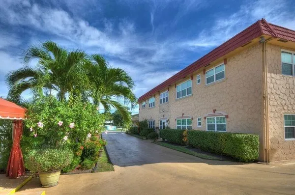 $169,000 | 221 Southeast 9th Avenue, Unit 103, Pompano Beach, FL 33060