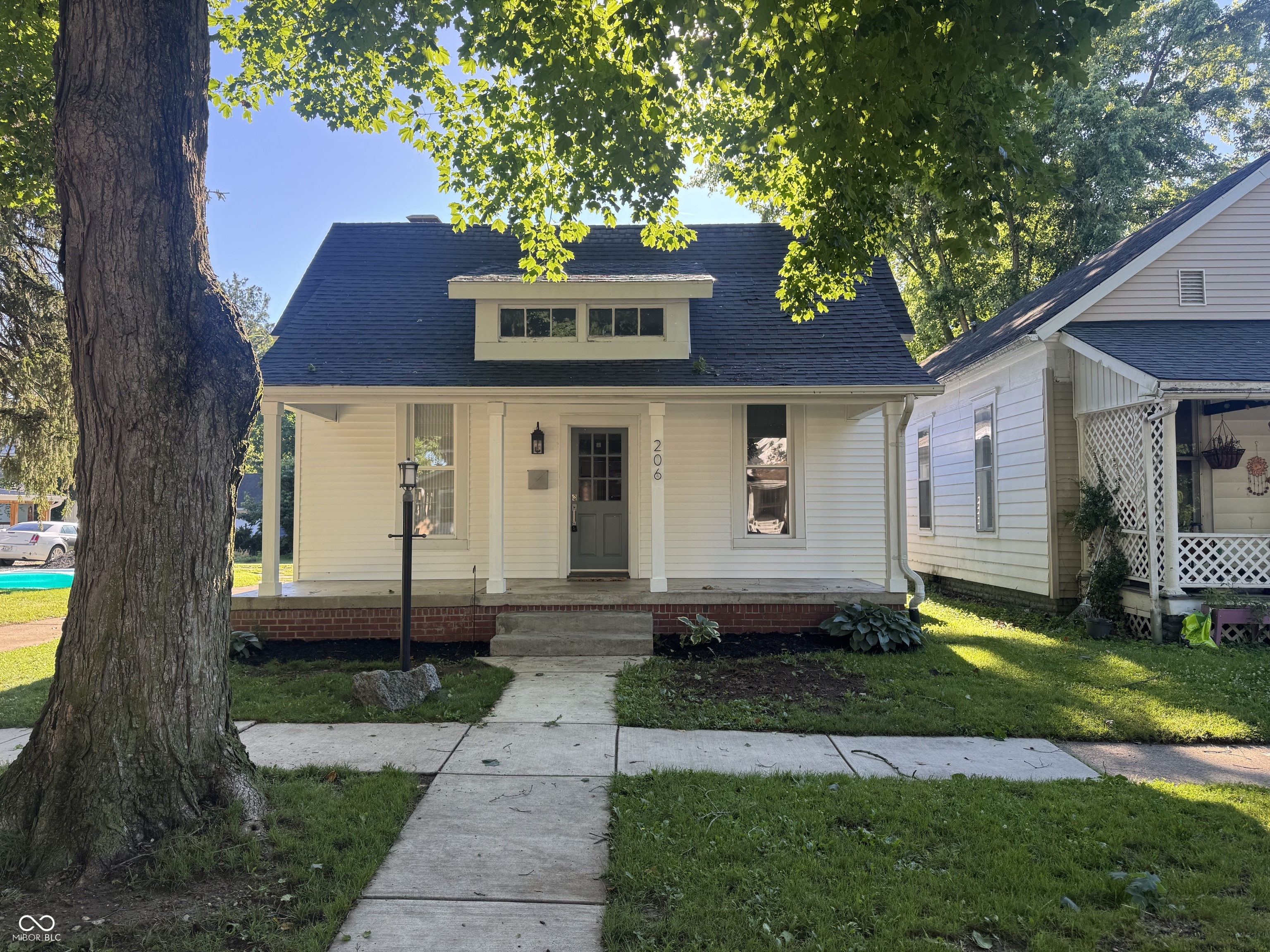 206 6th Street Covington, IN 47932 - Photo 1 of 18