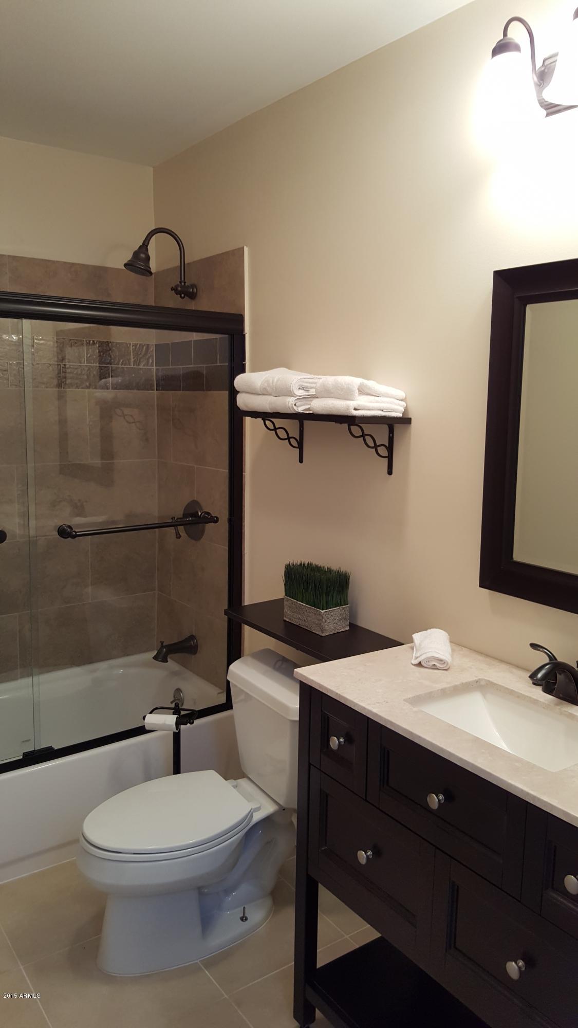 2440 East Cheery Lynn Road Phoenix, AZ 85016 - Photo 17 of 39 Photo 12