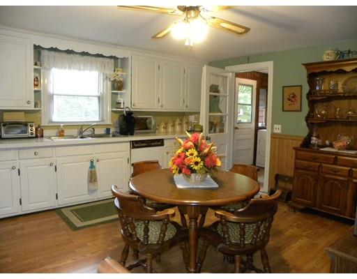 184 Southbridge Road Charlton, MA 01507 - Photo 11 of 41 Gallery Image 11