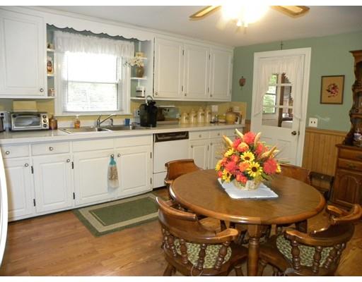 184 Southbridge Road Charlton, MA 01507 - Photo 7 of 41 Gallery Image 7