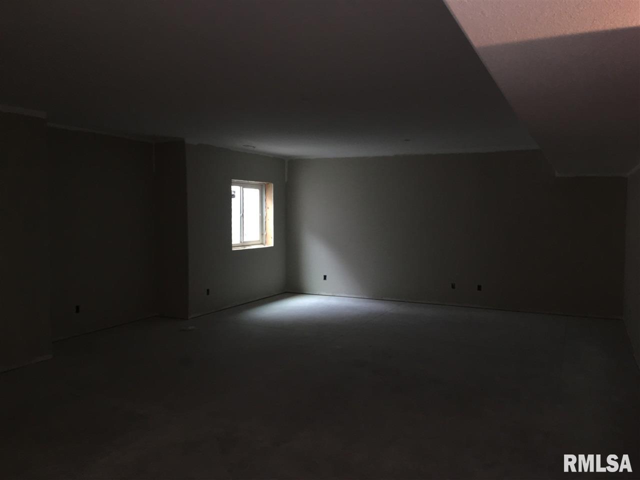 11128 North Tuscany Ridge Court Dunlap, IL 61525 - Photo 7 of 19 Gallery Image 7