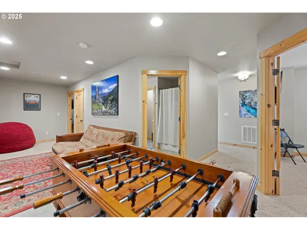 $849,900 | 68182 East Twinberry Loop, Welches, OR 97067