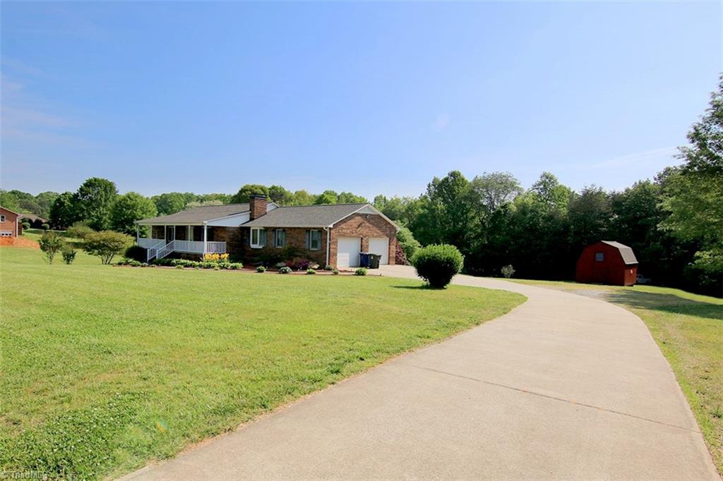 2301 Griffith Road Winston-Salem, NC 27103 - Photo 3 of 30 Gallery Image 3