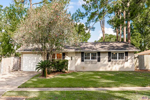 $1,900 | 775 Dentation Drive, Baton Rouge, LA 70808