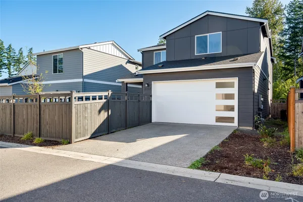 $750,000 | 33133 Evergreen Avenue Southeast, Black Diamond, WA 98010