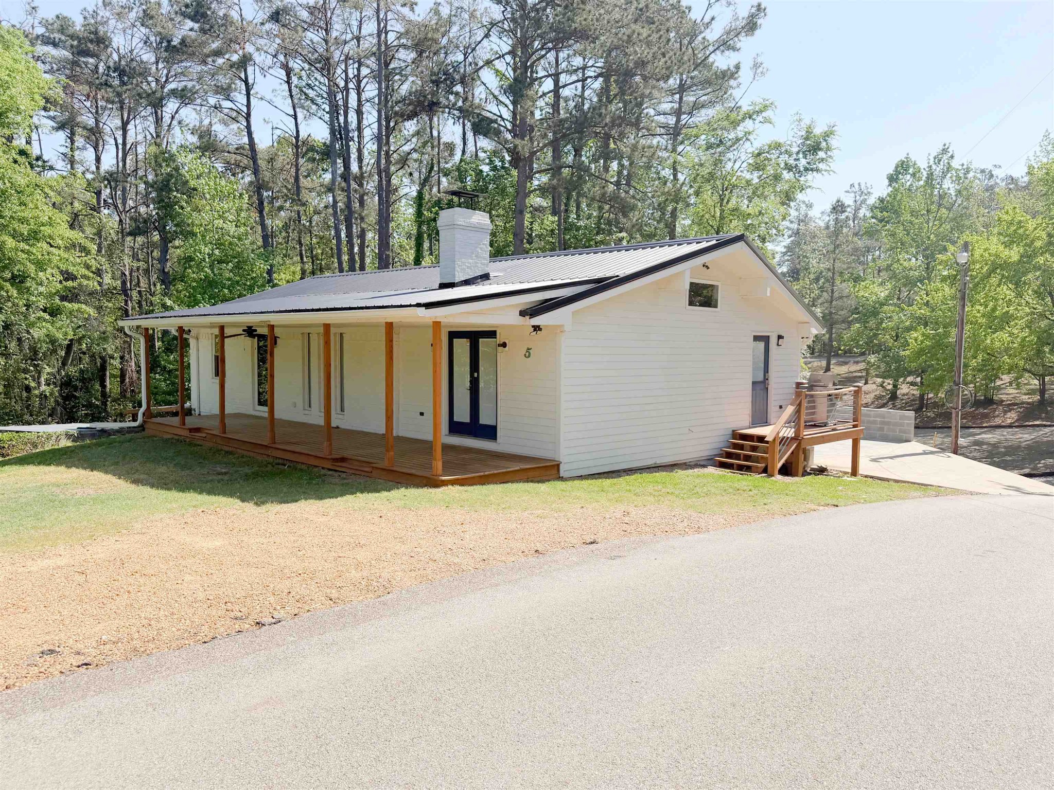 5 Cr 377 Road Iuka, MS 38852 - Photo 2 of 19 a view of an house with backyard space and wooden fence
