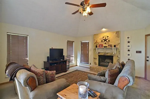 $1,850 | 1114 Concord Drive, Mansfield, TX 76063