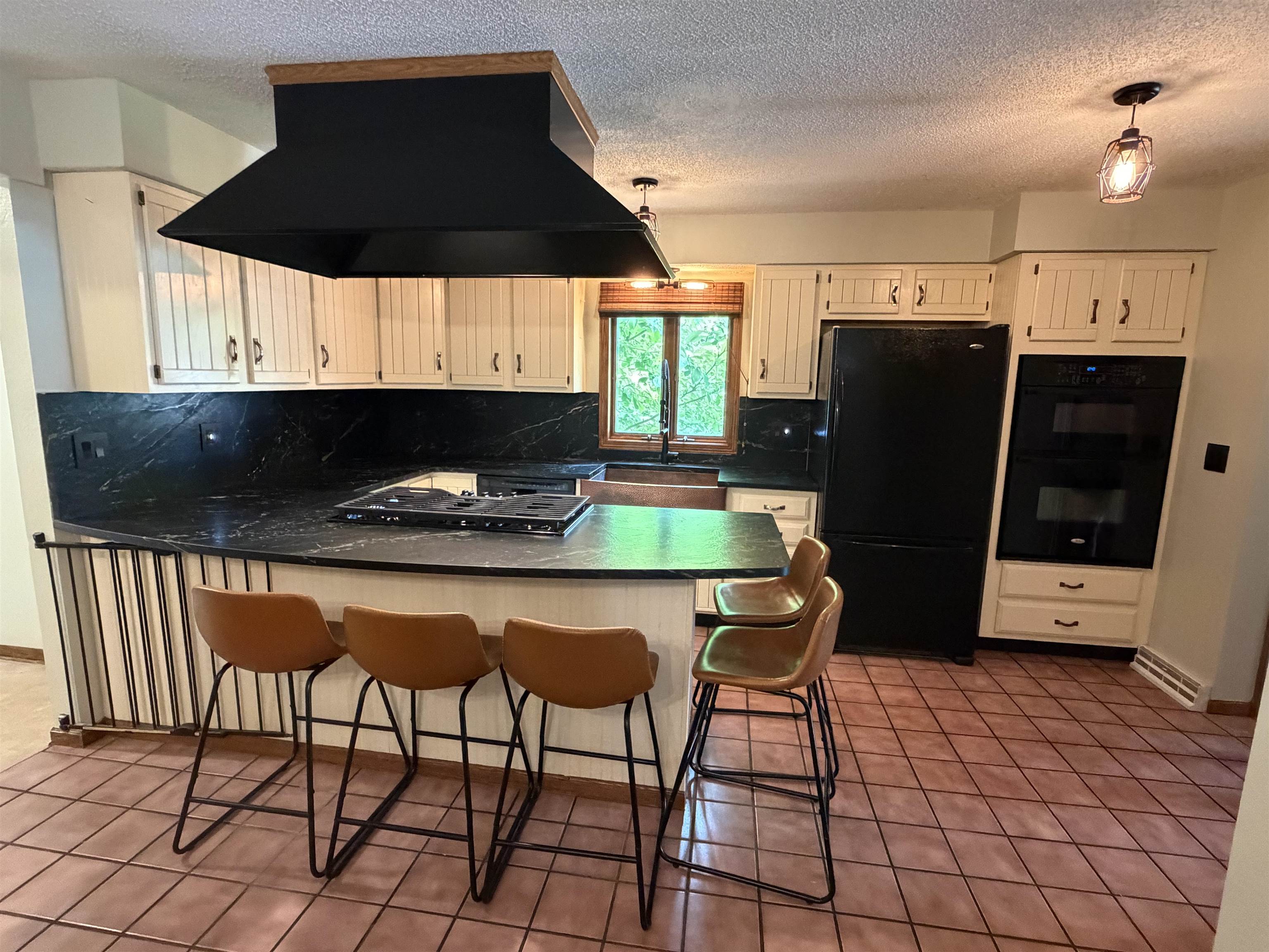 308 Spring Street Highland, WI 53543 - Photo 2 of 30