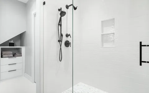 $2,600,000 | 148 Weston Road, Unit 304, Wellesley, MA 02482