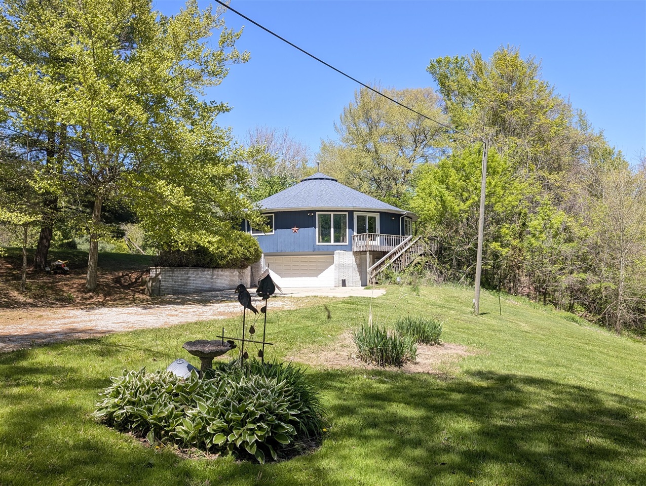 840 Black River Road Bangor, MI 49013 - Photo 2 of 48