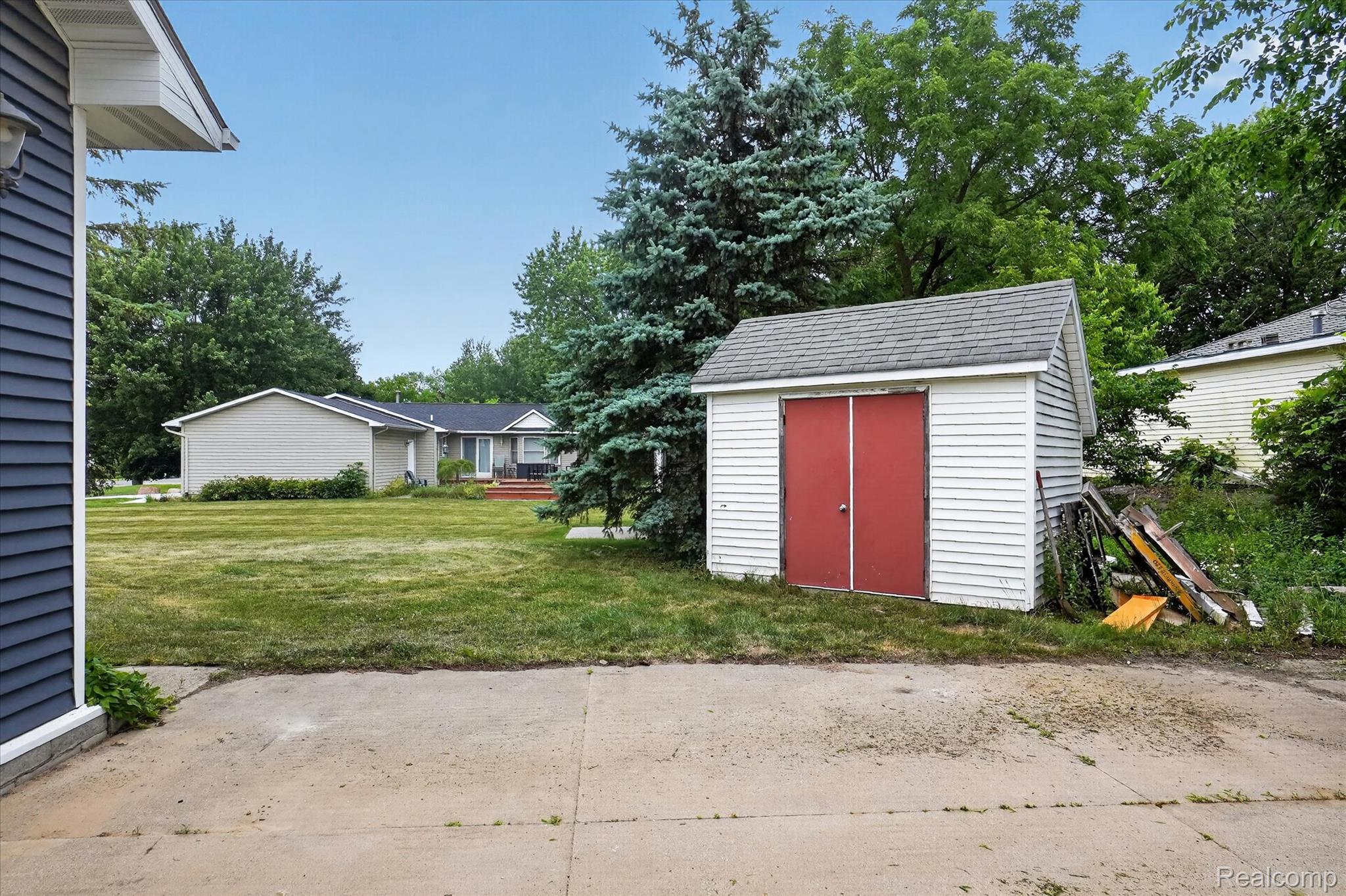 6524 Kelly Road Flushing, MI 48433 - Photo 44 of 47 44-6524-Kelly-Rd-Windowstill.jpg
