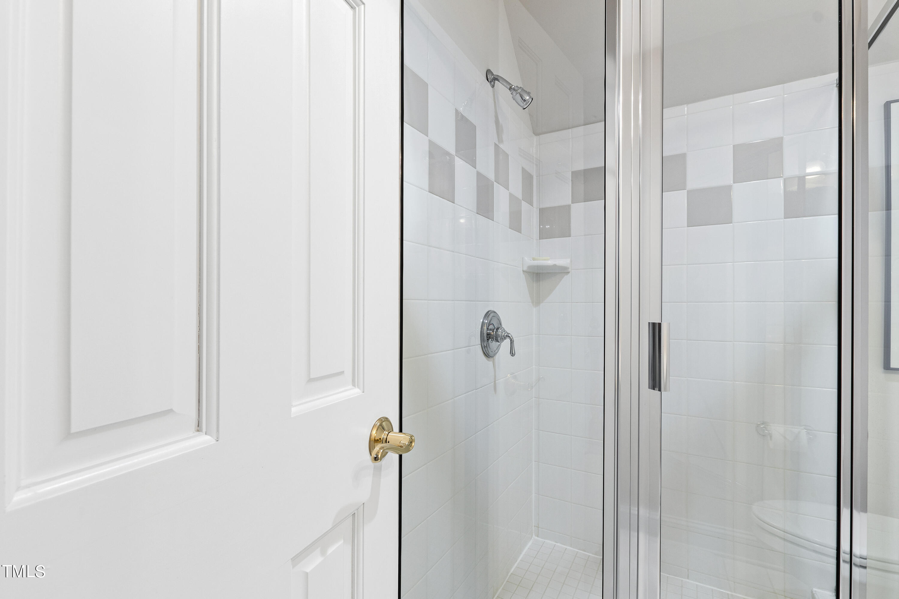 3513 Westover Road Durham, NC 27707 - Photo 48 of 57 Bathroom04B