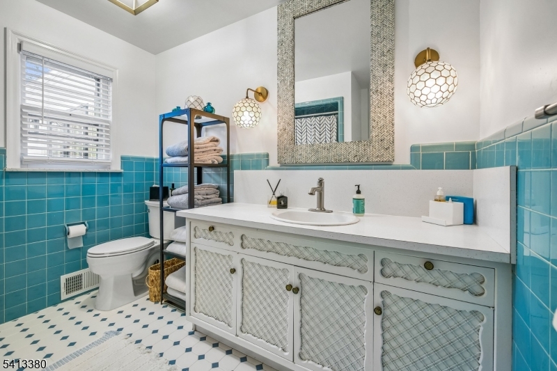 101 Essex Road Summit, NJ 07901 - Photo 19 of 31