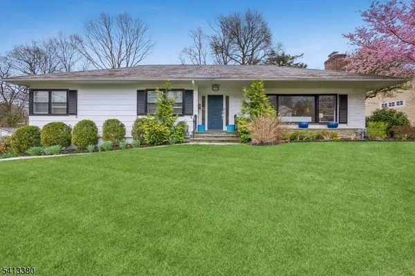 $1,325,000 | 101 Essex Road, Summit, NJ 07901