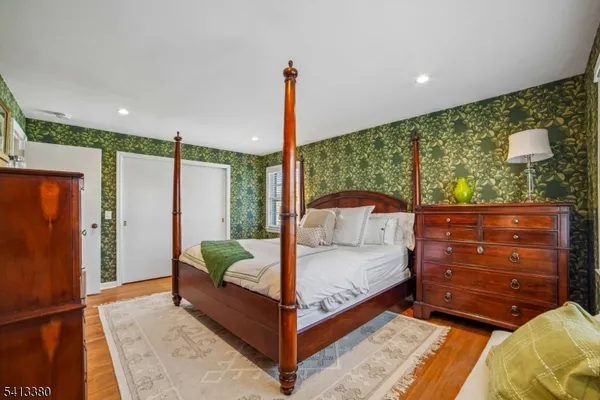 $1,325,000 | 101 Essex Road, Summit, NJ 07901