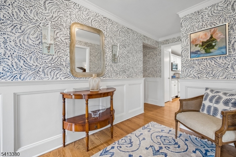 101 Essex Road Summit, NJ 07901 - Photo 3 of 31