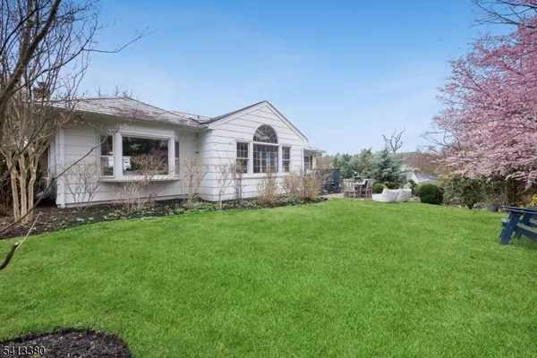 $1,325,000 | 101 Essex Road, Summit, NJ 07901