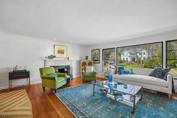 $1,325,000 | 101 Essex Road, Summit, NJ 07901