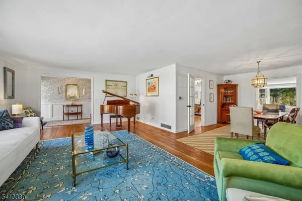 $1,325,000 | 101 Essex Road, Summit, NJ 07901