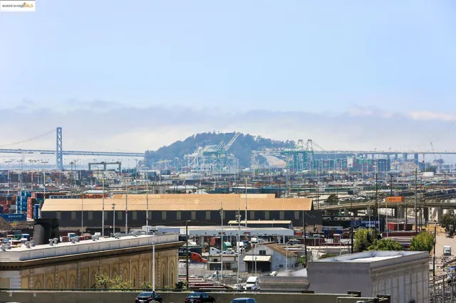 $879,000 | 222 Broadway, Unit 1301, Oakland, CA 94607