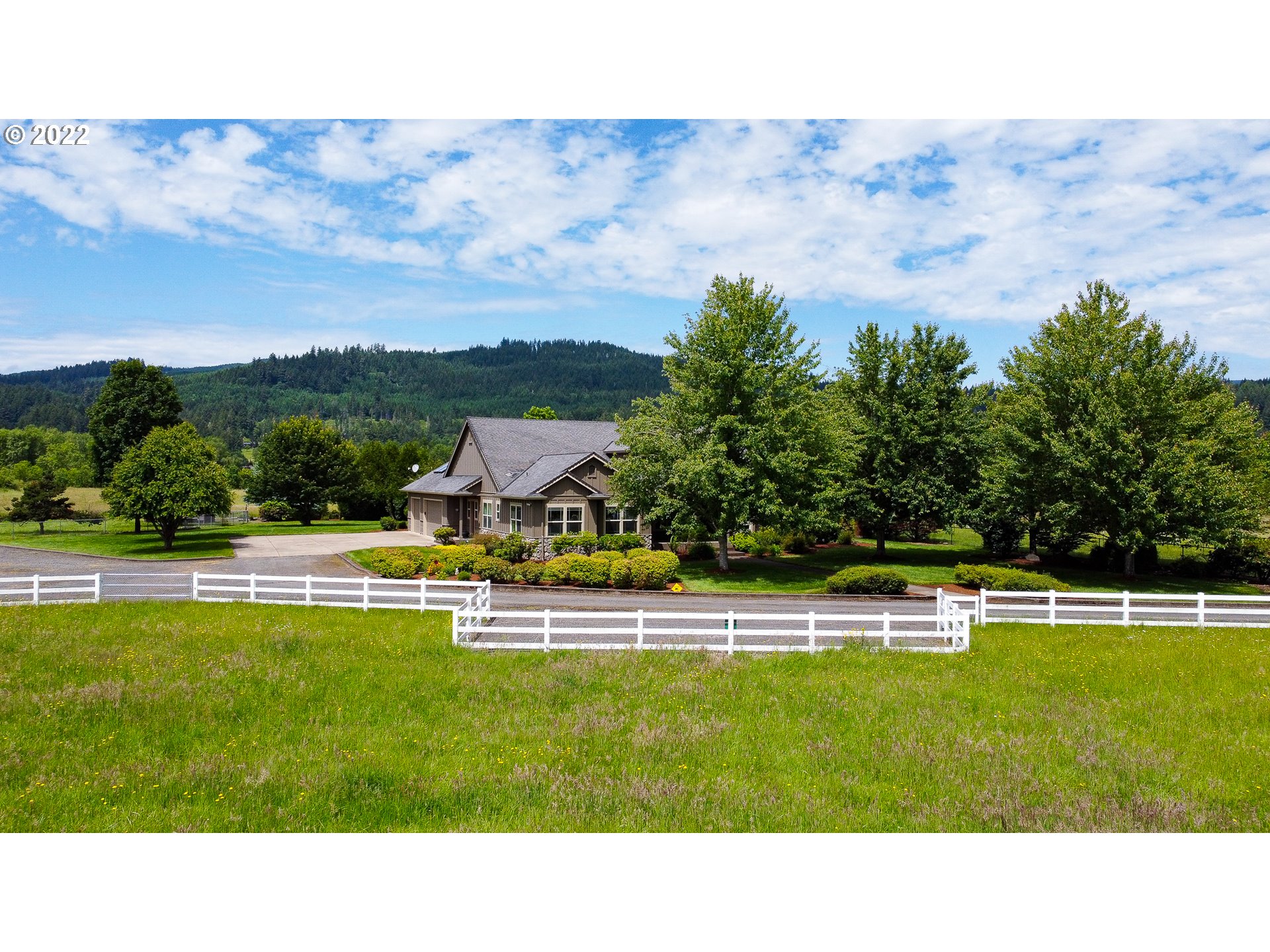 90730 Marcola Road Springfield, OR 97478 - Photo 1 of 30 a black and white photo of a lake