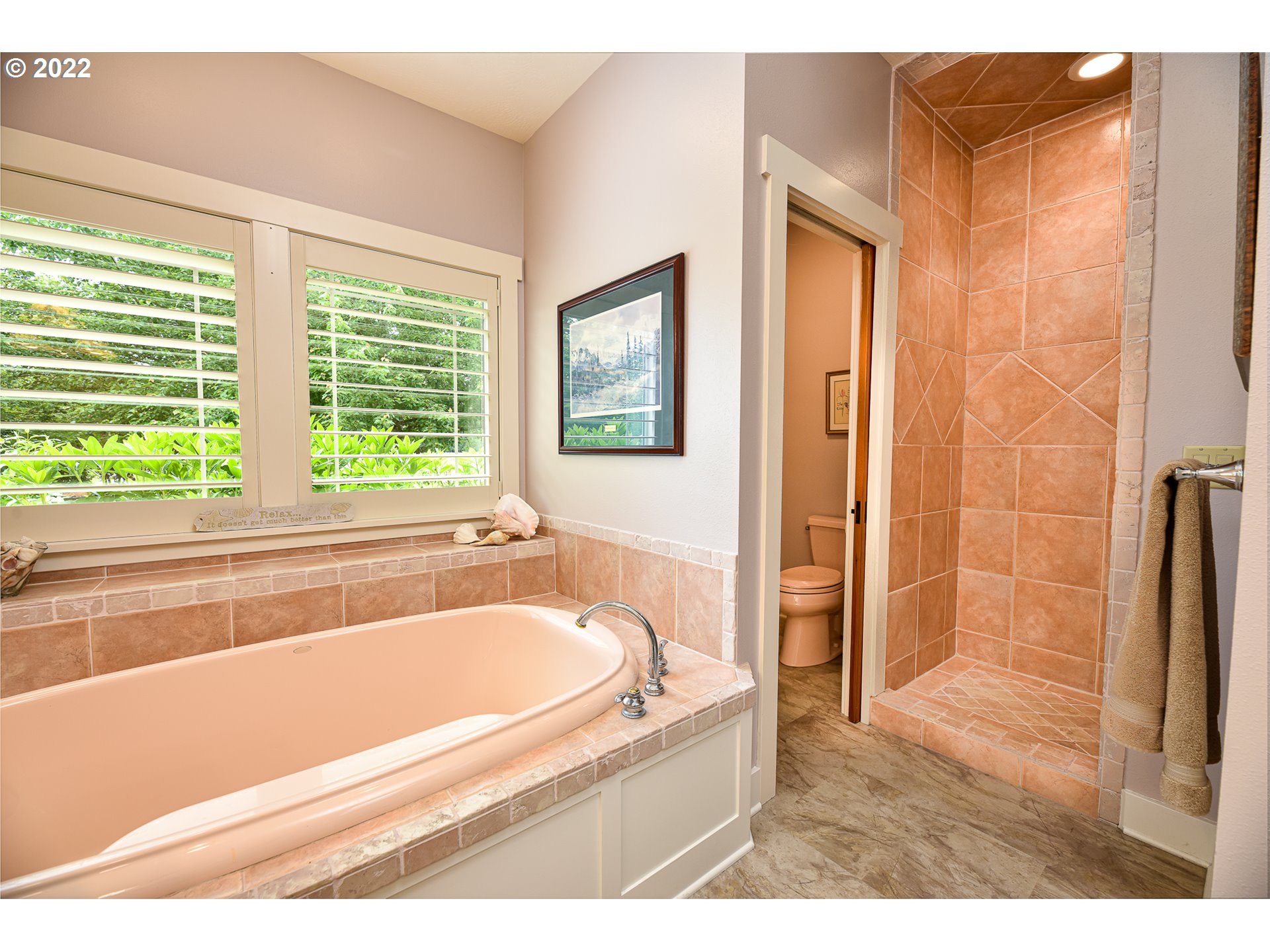 90730 Marcola Road Springfield, OR 97478 - Photo 18 of 30 a bathroom with a bathtub and a shower