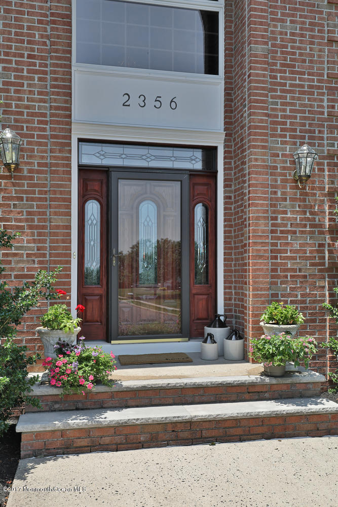 2356 Apple Ridge Circle Manasquan, NJ 08736 - Photo 3 of 45 2356 Apple Ridge Cir Manasquan-large-005