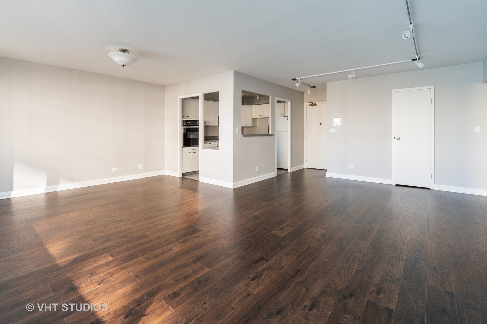 6157 North Sheridan Road, Unit 23E Chicago, IL 60660 - Photo 7 of 10