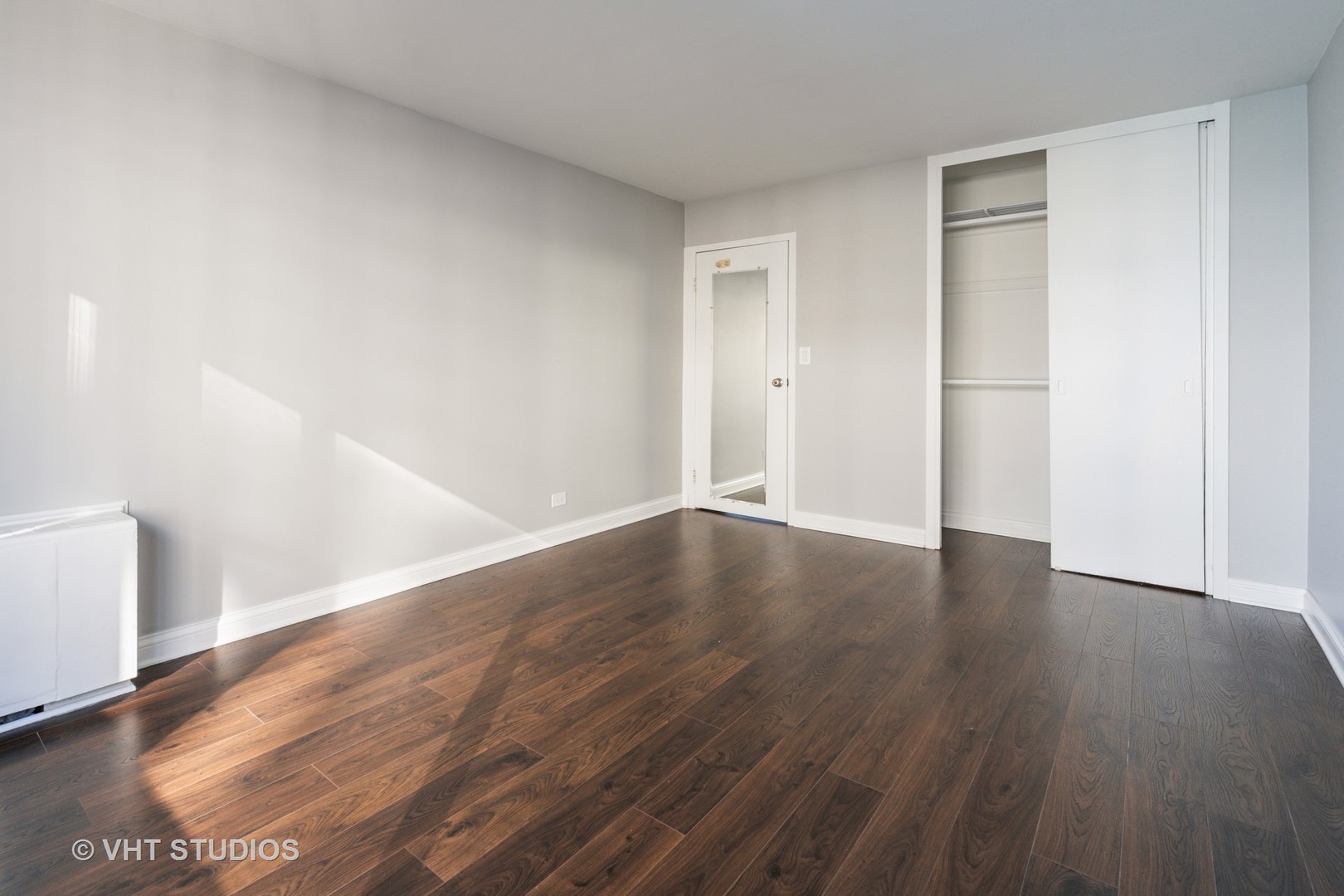 6157 North Sheridan Road, Unit 23E Chicago, IL 60660 - Photo 8 of 10