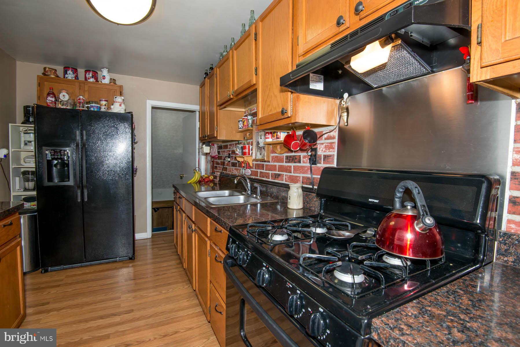 2115 Cockspur Road Baltimore, MD 21220 - Photo 5 of 29 Kitchen