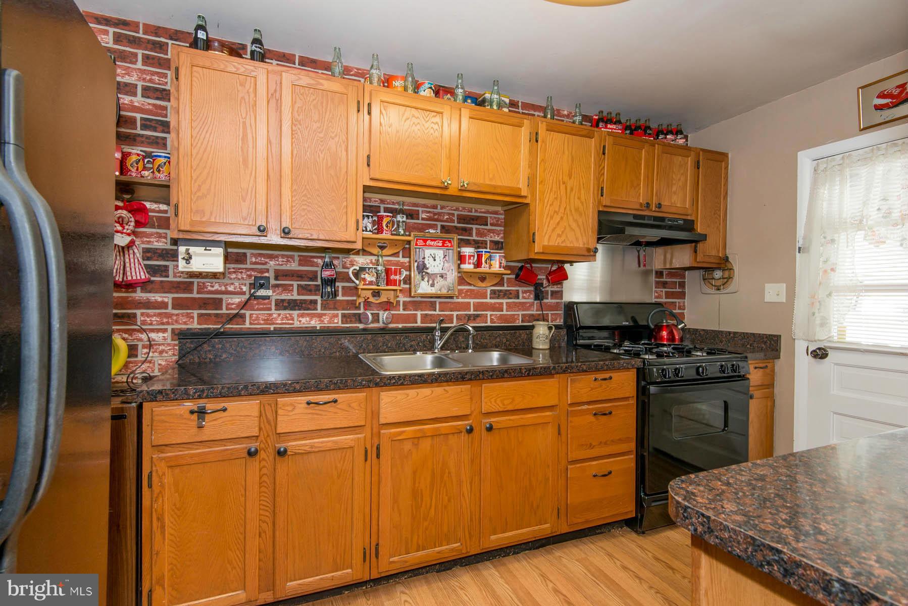 2115 Cockspur Road Baltimore, MD 21220 - Photo 6 of 29 Kitchen