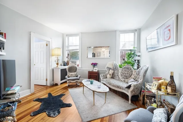 $1,950 | 396 Bloomfield Avenue, Caldwell, NJ 07006