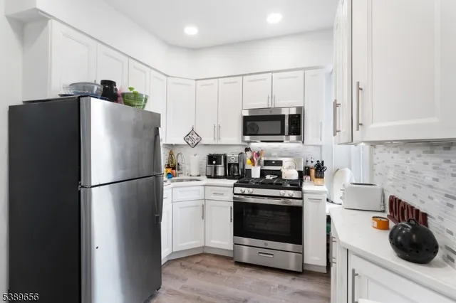 $1,950 | 396 Bloomfield Avenue, Caldwell, NJ 07006