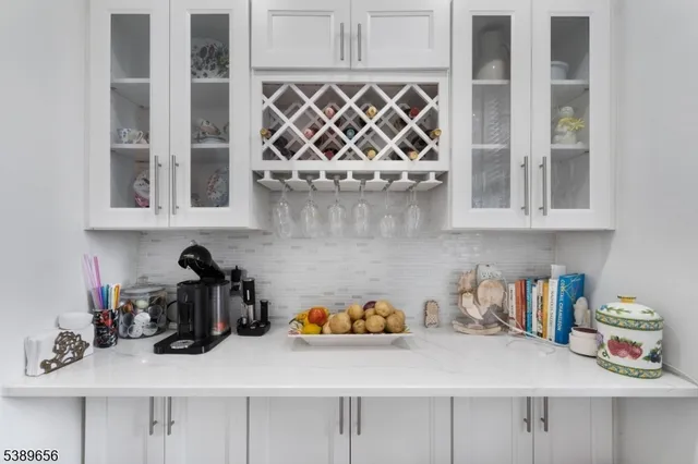 $1,950 | 396 Bloomfield Avenue, Caldwell, NJ 07006