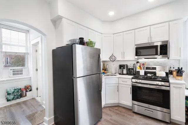 $1,950 | 396 Bloomfield Avenue, Caldwell, NJ 07006