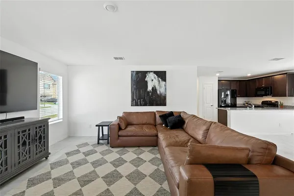 $2,100 | 3720 Esperanza Street, McKinney, TX 75071