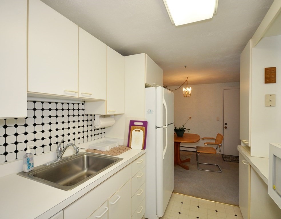 220 Swanson Road, Unit 605 Boxborough, MA 01719 - Photo 15 of 34