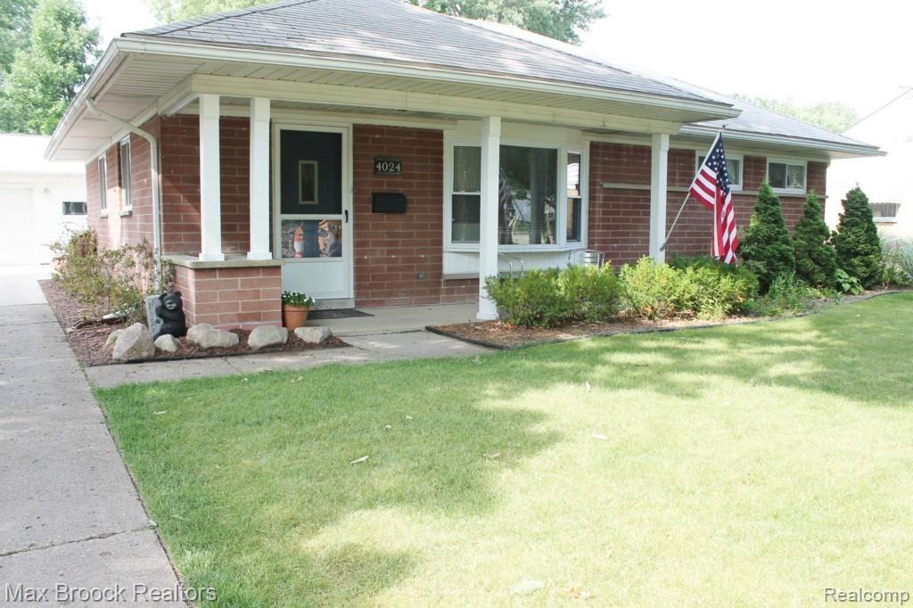 4024 West Webster Road Royal Oak, MI 48073 - Photo 1 of 30 IMG_4777.jpg