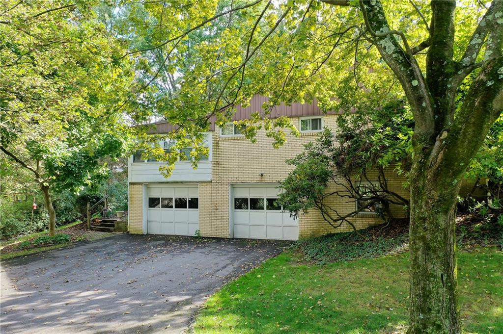 528 Perrymont Road Pittsburgh, PA 15237 - Photo 2 of 18 Gallery Image 2