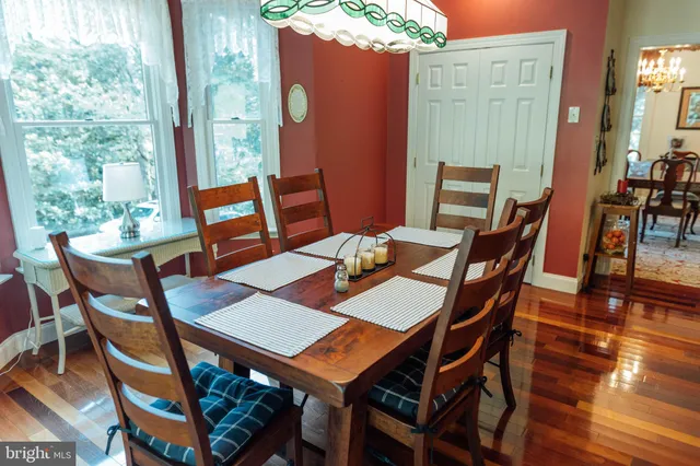 $950,000 | 7 Slitting Mill Road, Glen Mills, PA 19342