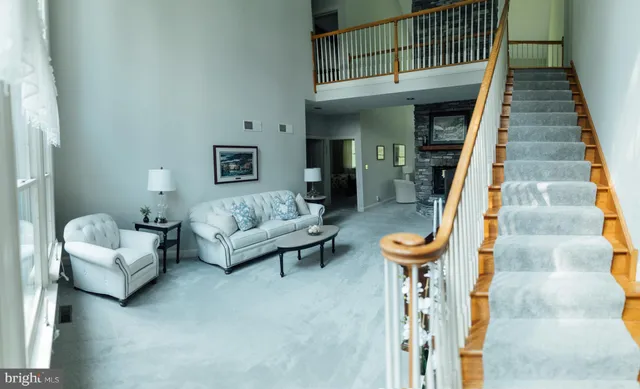 $950,000 | 7 Slitting Mill Road, Glen Mills, PA 19342